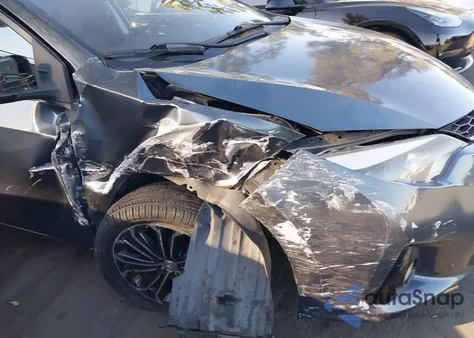 2015 Toyota Corolla S Plus z USA, uszkodzony, nr VIN 5YFBURHE2FP363450